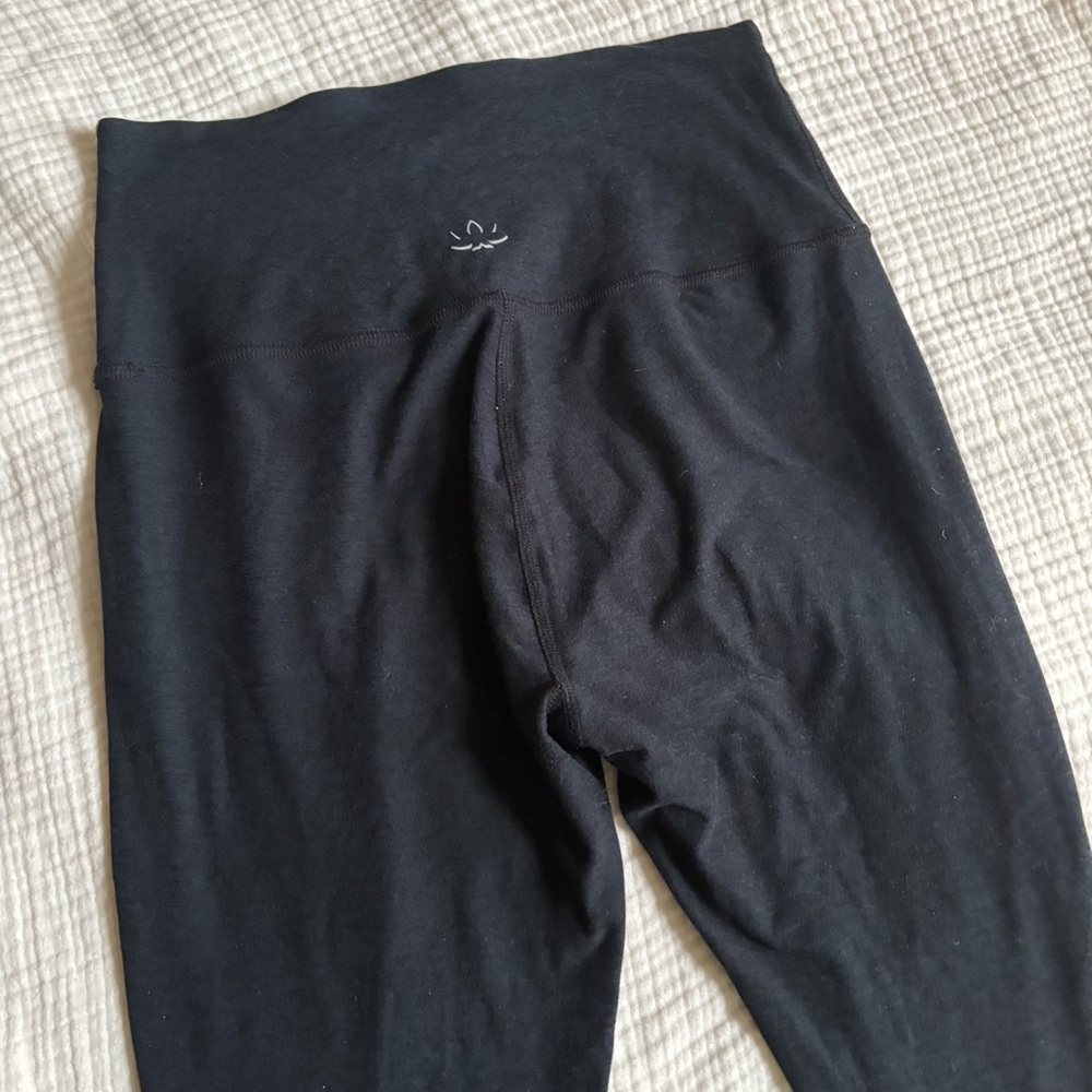 Beyond Yoga caught in the midi Leggings